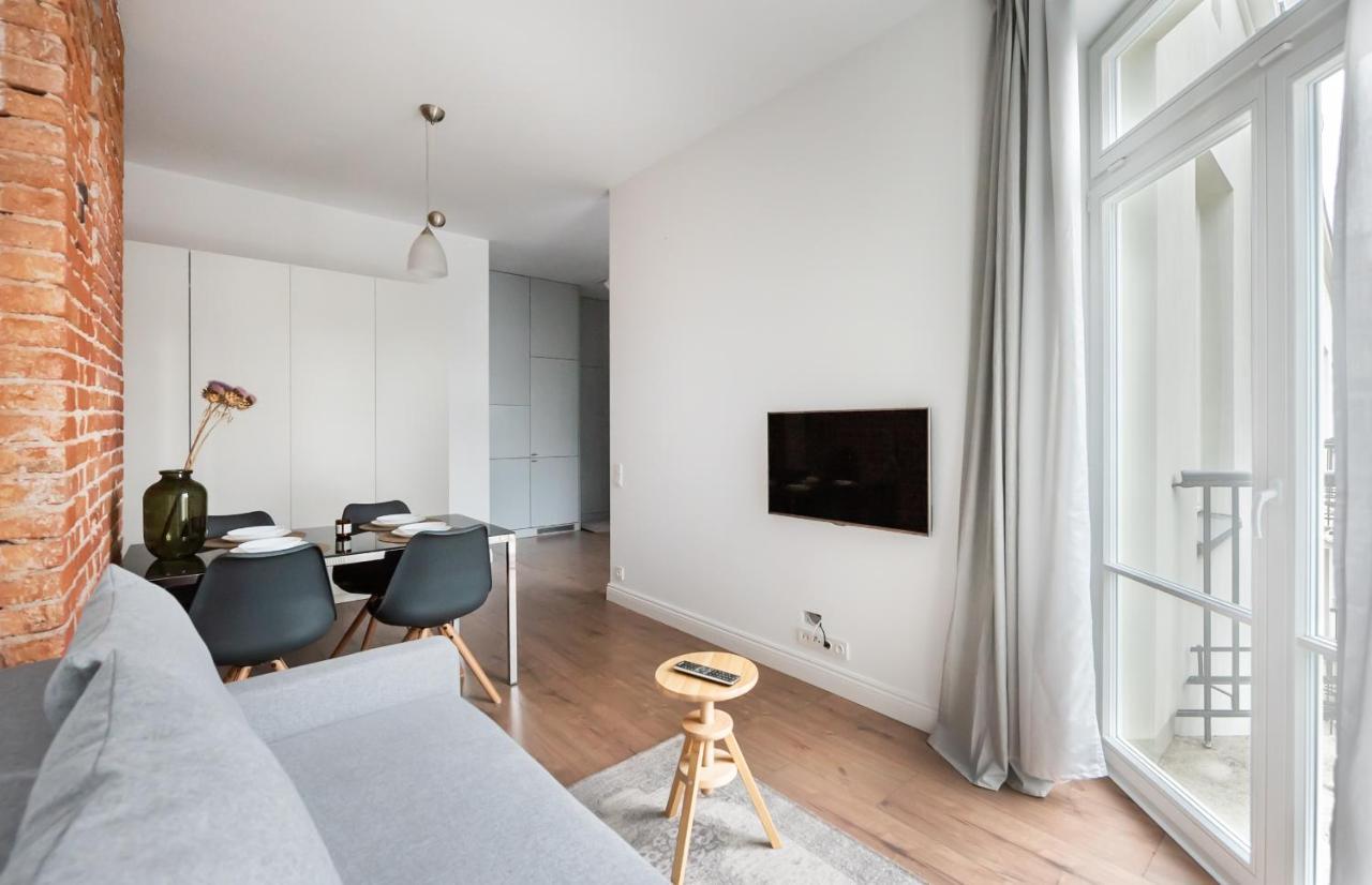 East Warsaw Modern Apartment 外观 照片